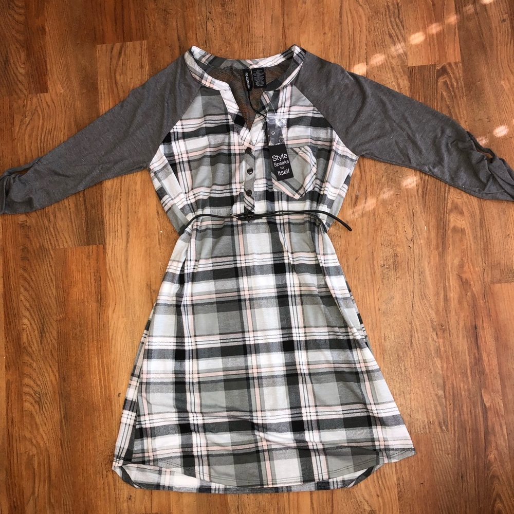 Plaid raglan style dress sz. M